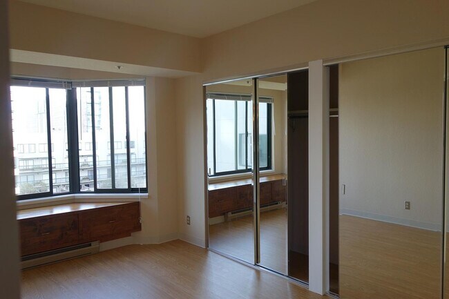 Foto del edificio - 601 Van Ness Ave