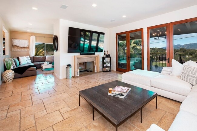 Building Photo - Spectacular View Home for Lease in Bel Air Knolls