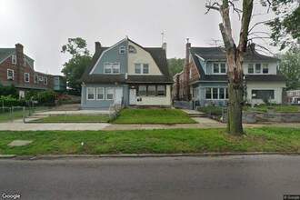 Building Photo - 5121 E Roosevelt Blvd