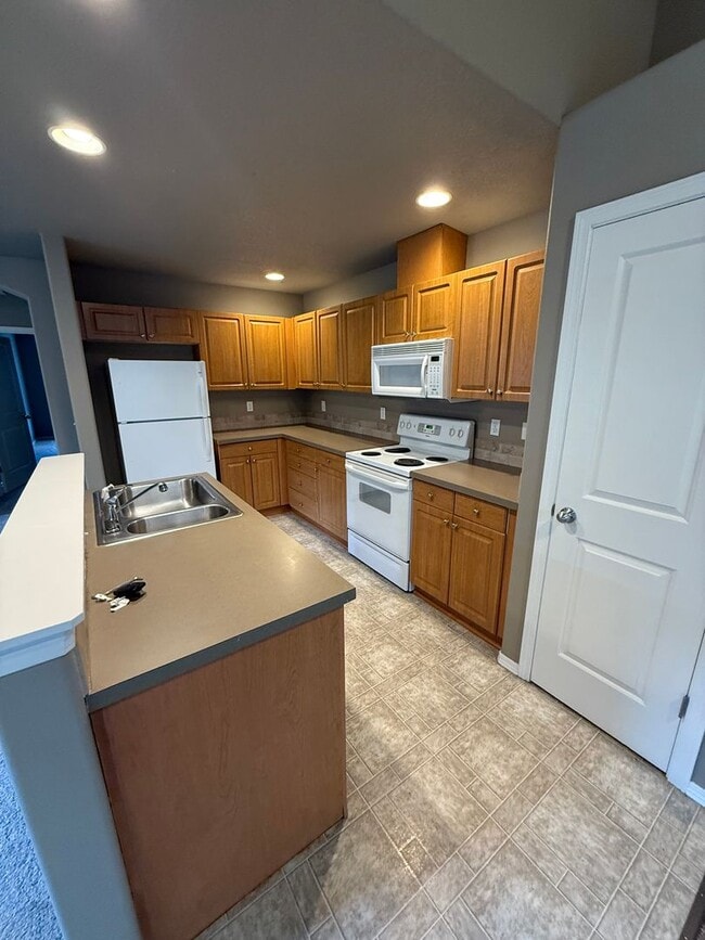 Building Photo - gar399