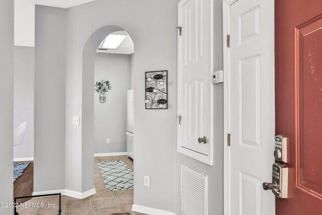 Foto del edificio - 7801 Point Meadows Dr