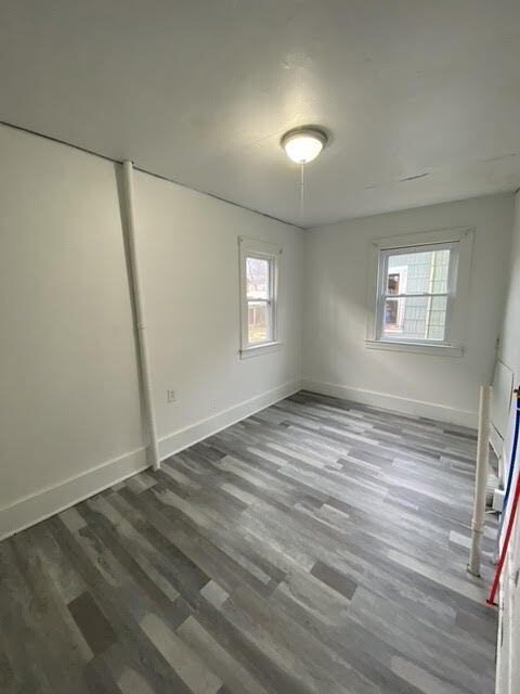 Building Photo - 27 Linwood Ave