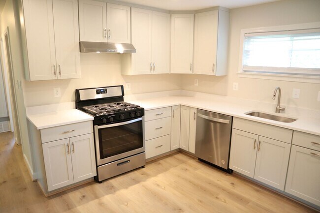 Foto del edificio - Lovely Single Family Home in Rockville