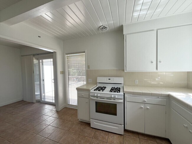 Foto del edificio - Clean and bright Single level Home - Great central location in SLO neighborhood