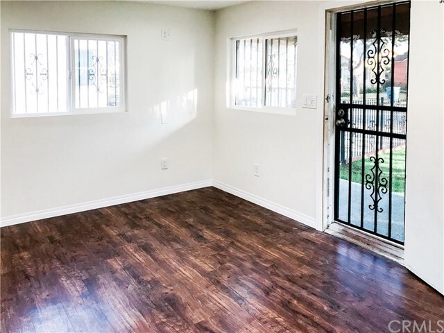 Building Photo - 3841 W 110th St