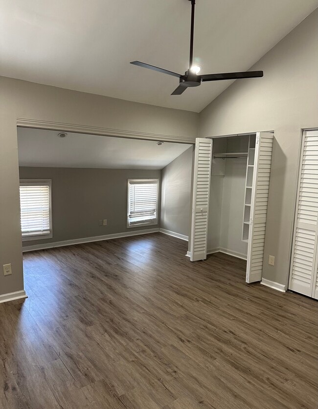 Building Photo - 614 Baytree Ct