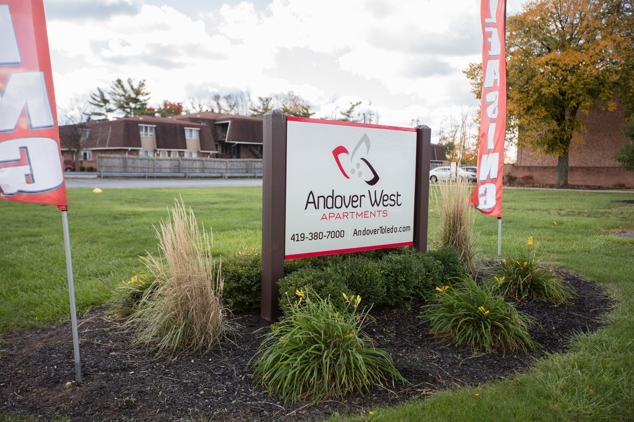Primary Photo - Andover West