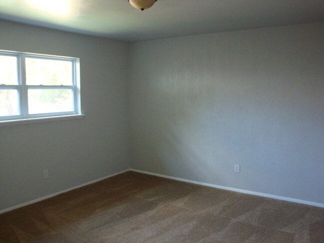 Bedroom - 1591 S 67th E Ave