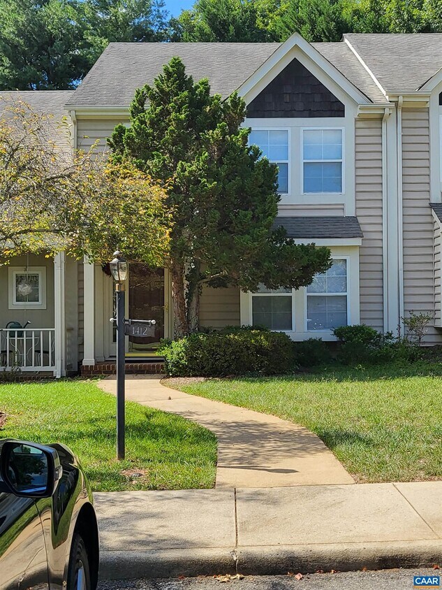 Foto principal - 1412 Ashland Dr