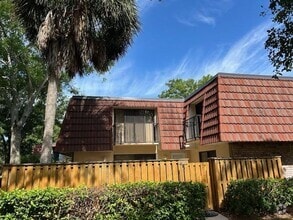 Building Photo - 2713 4th Ct