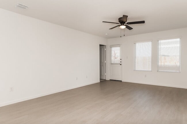 Building Photo - 10035 Mather Way