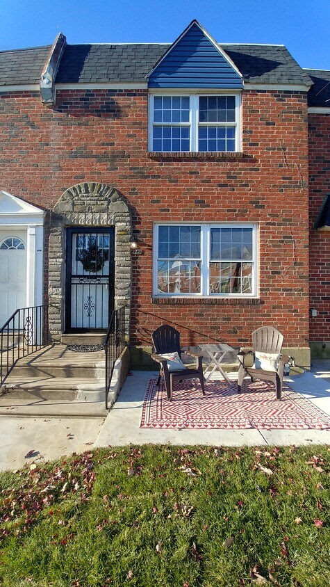 Stone and brick exterior with patio - 272 S Spring Garden St