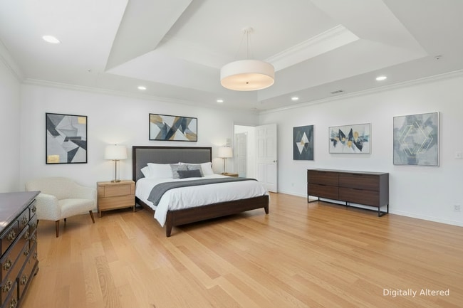 Building Photo - 544 Sunset Way