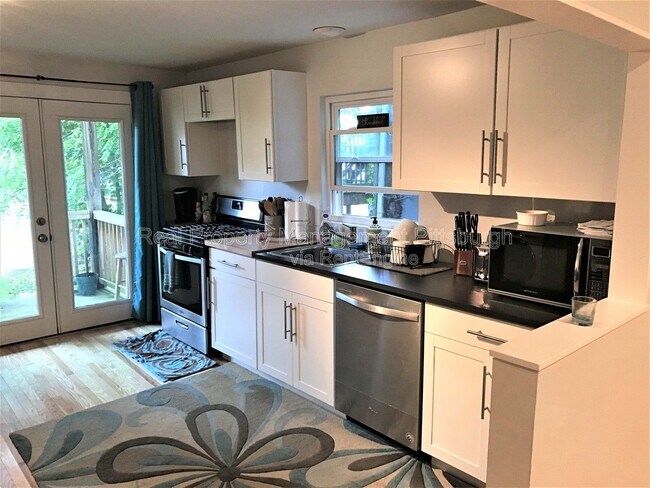 Foto del edificio - 5619 E Liberty Blvd