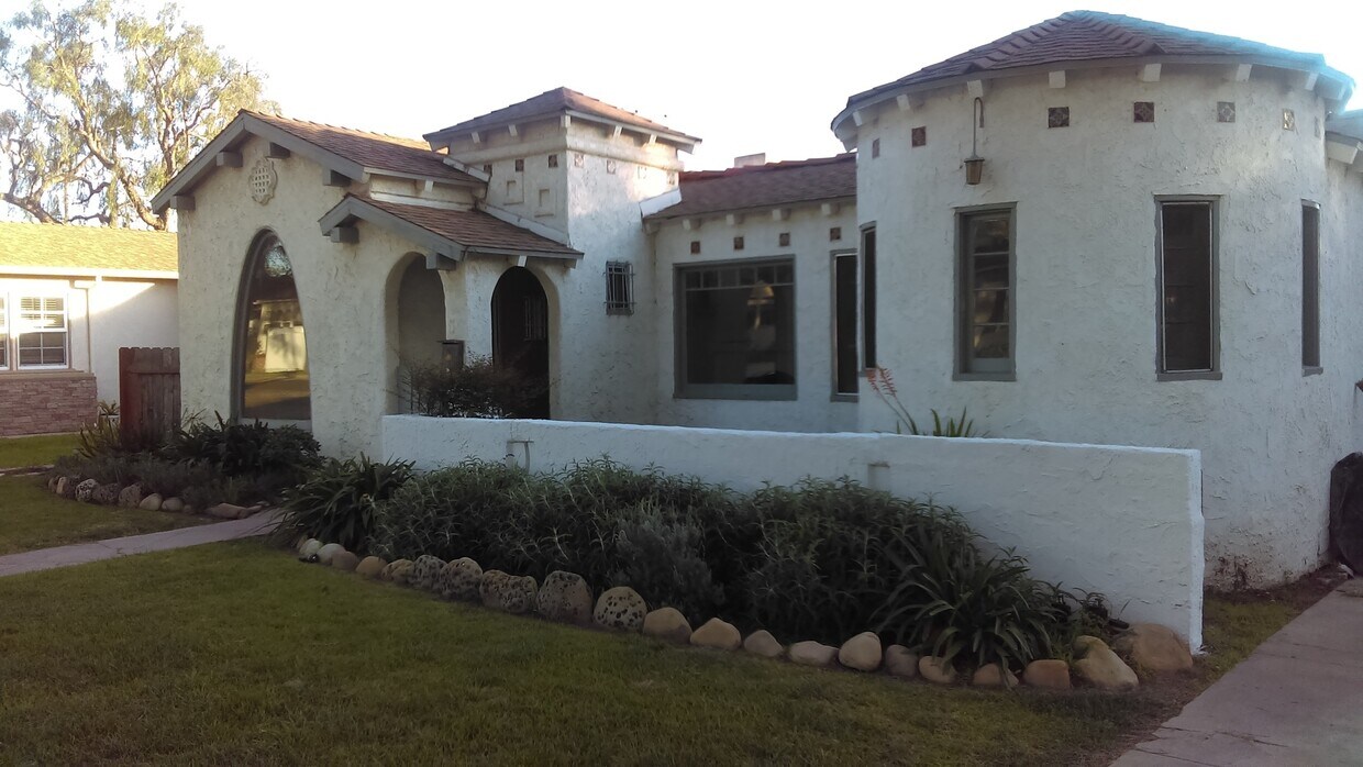 Foto principal - Charming 1920s Home – Full of Character! T...