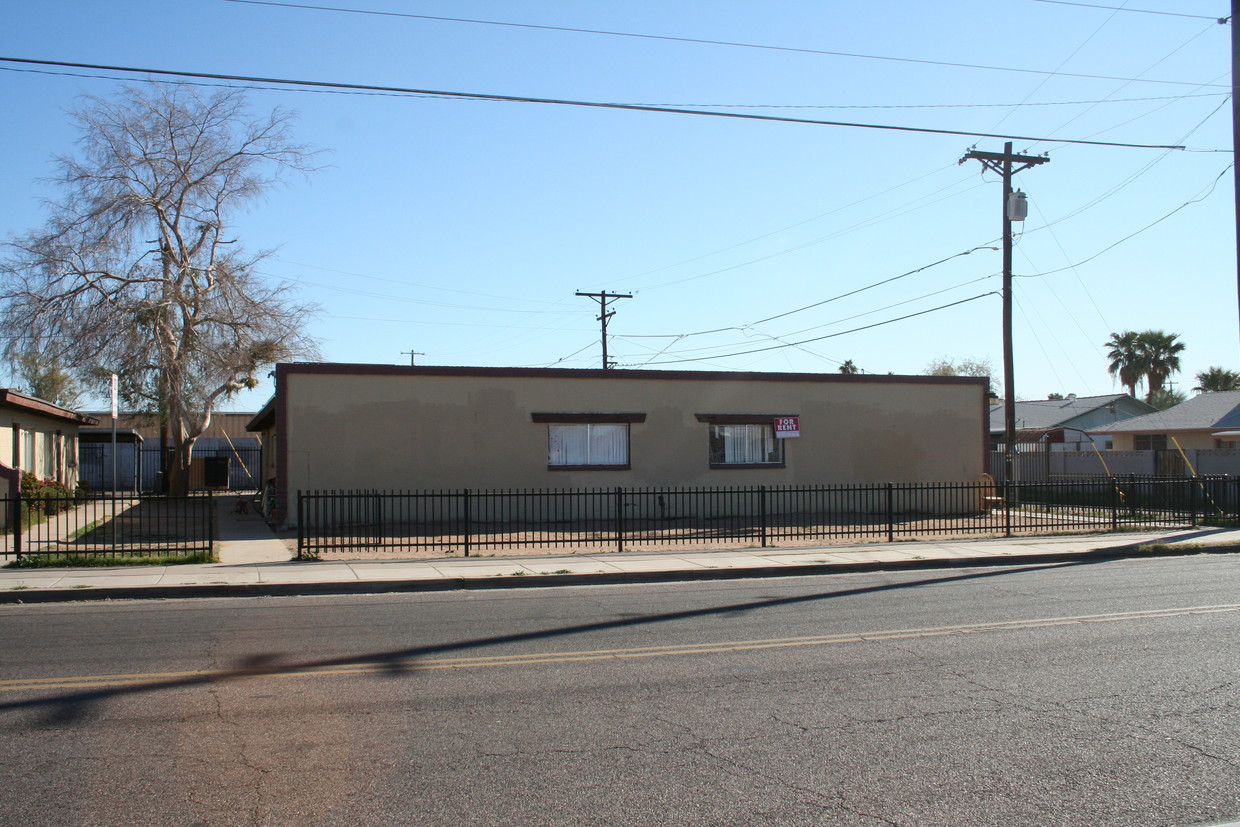 Building Photo - 4811 N 37th Ave