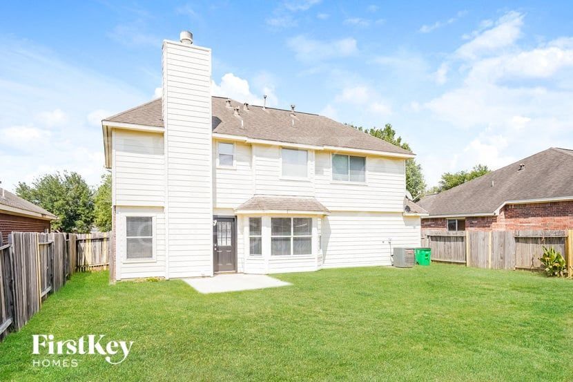 Foto del edificio - 24027 Holleygate Ct