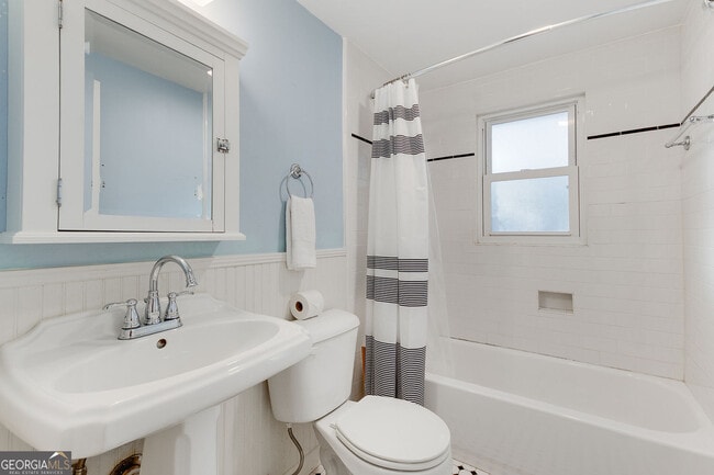 Building Photo - 920 Vfw Dr