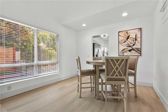 Foto del edificio - 24282 Sunnybrook Cir