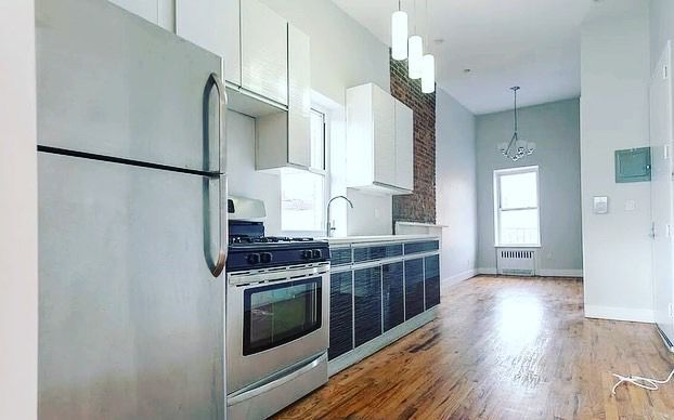 Building Photo - 636 Saint Marks Ave
