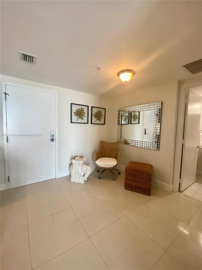 Foto del edificio - 185 SW 7th St