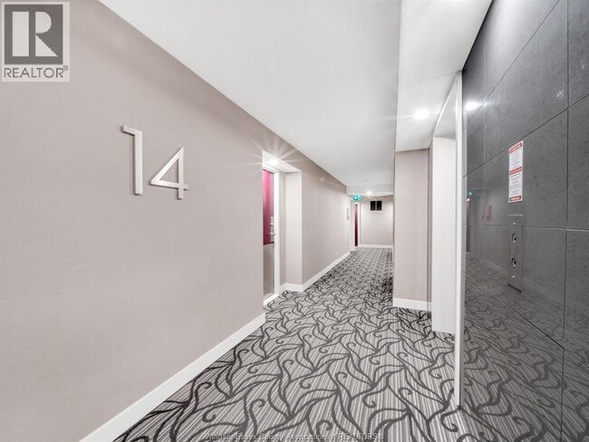 Building Photo - 75 Riverside Dr E