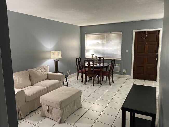 Foto del edificio - 1816 E Oakland Park Blvd