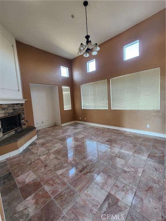 Foto del edificio - 14948 Hillstone Ave