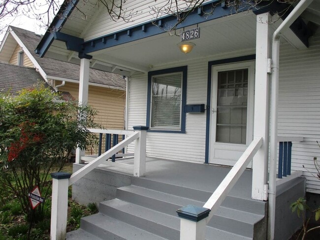 Building Photo - 4826 Park Ave. S