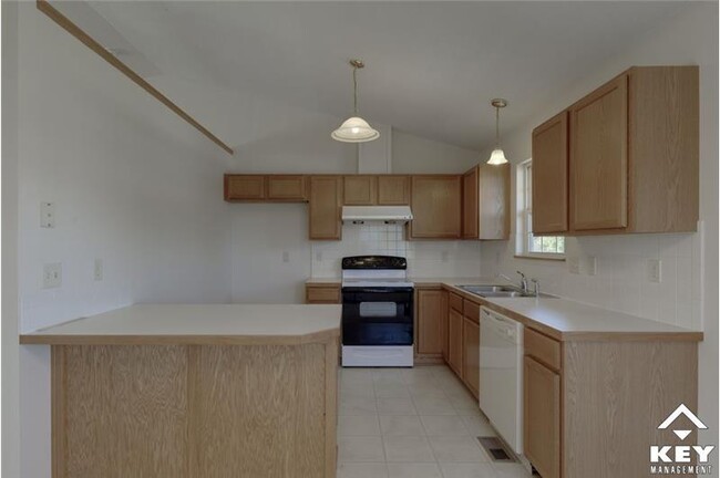 Building Photo - 11008 Bristlecone Cir
