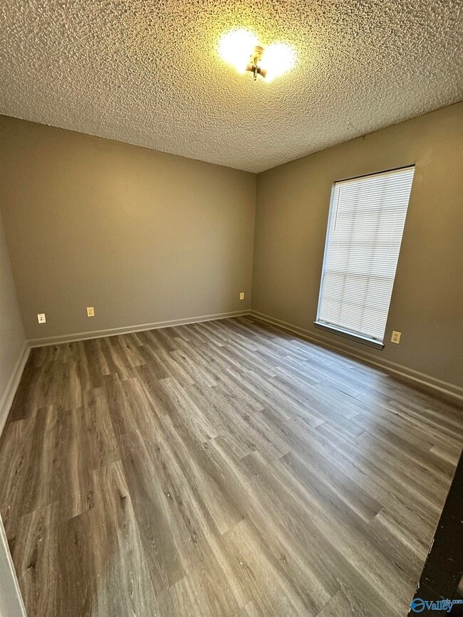 Building Photo - 127 Westscott Dr