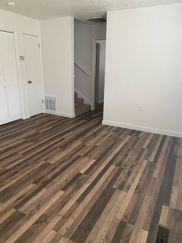 Foto del edificio - 275 Pennsylvania Dr