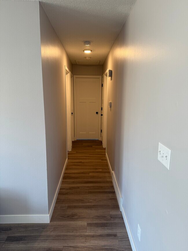 Pasillo de la planta superior - 5401 W 25th St
