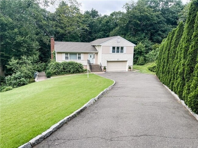 Foto del edificio - 317 Weeping Willow Ln