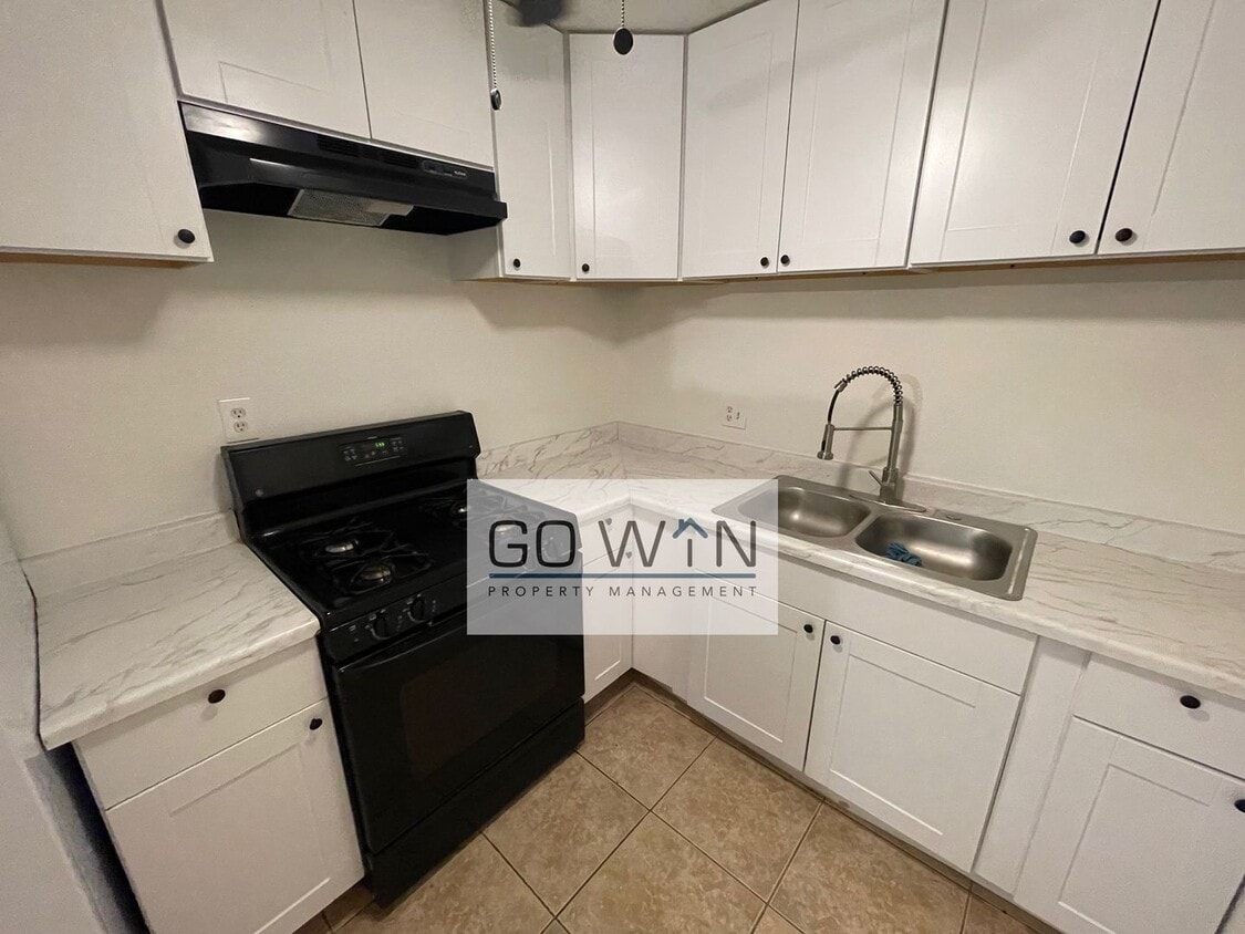 Foto principal - 608 N Drew St E