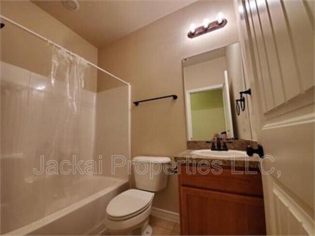Foto del edificio - 214 N Ricketts St