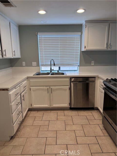 Foto del edificio - 1271 Dunham Ln