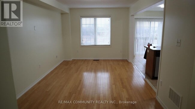 Building Photo - 56 Delport Cl