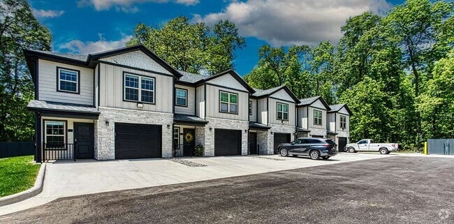 Building Photo - The Woods Townhomes