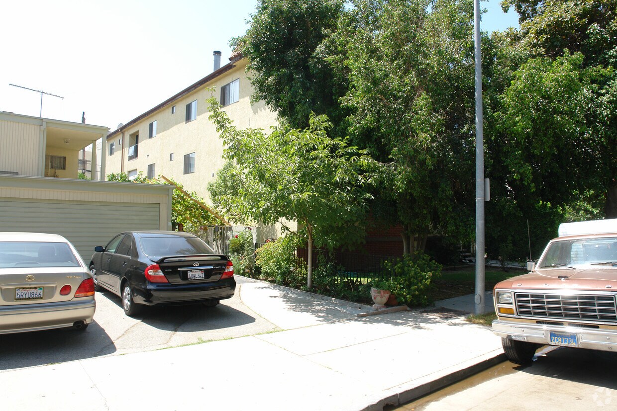 Building Photo - 444 Ivy St