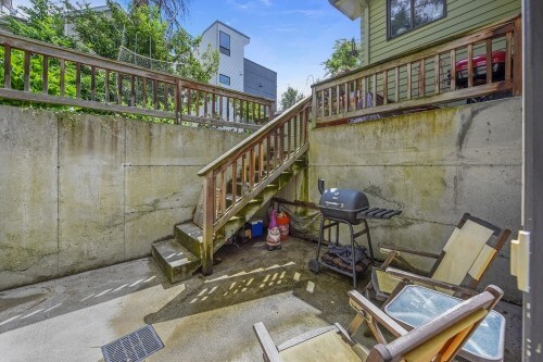 Building Photo - Dexter Duplex - 2 bedrooms