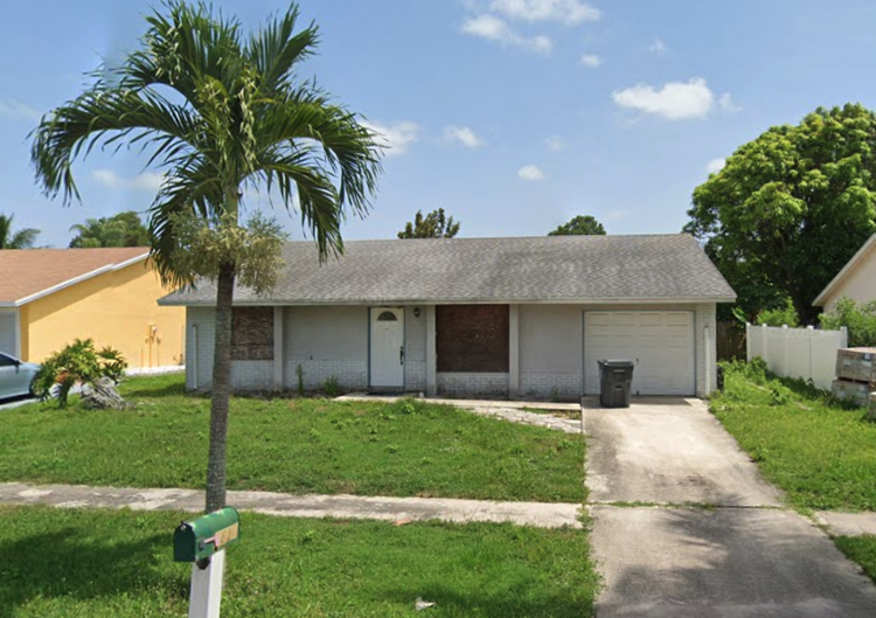 Foto principal - 4820 Poseidon Pl