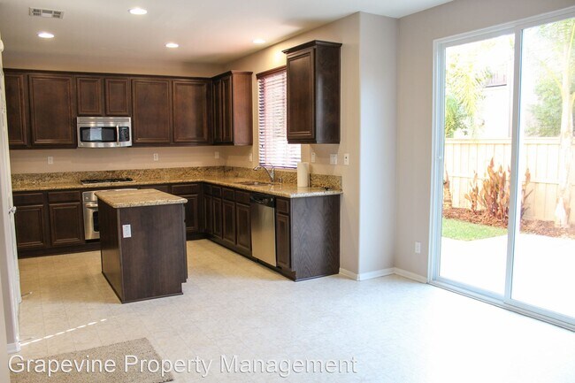 Building Photo - 3 br, 2.5 bath House - 31225 Mangrove Drive