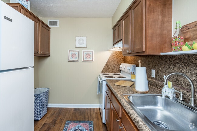 Building Photo - Autumn Ridge