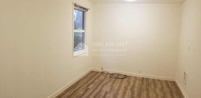 Building Photo - 2760 Wayside Ln