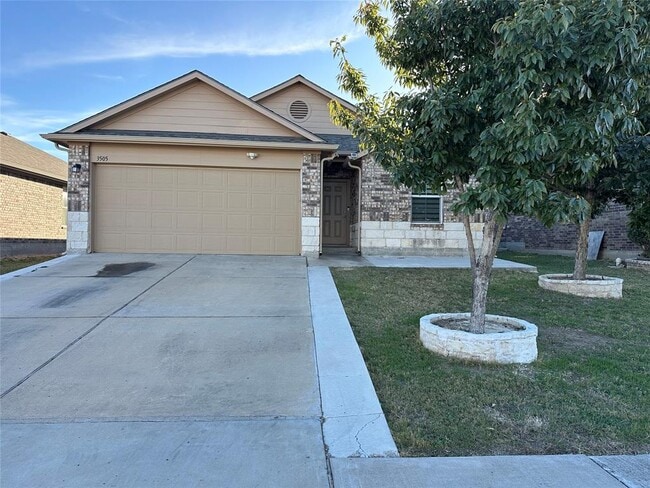 Building Photo - 3505 Stephans St