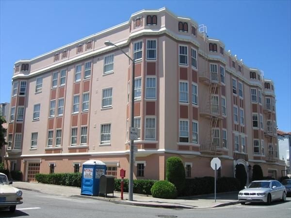 Building Photo - 1701 North Point 304