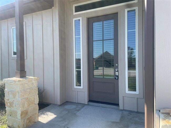 Foto del edificio - 1726 Wandering Hls Rd