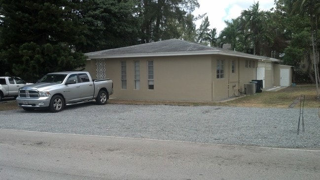 Building Photo - 6331 SW 80th St