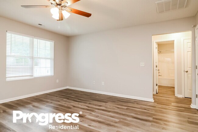 Foto del edificio - 548 Hunter Way